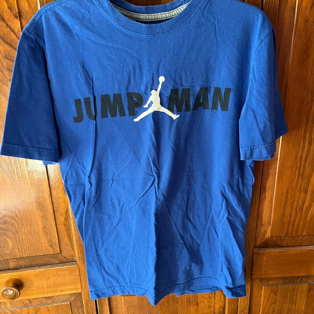 Jordan large men’s shirt